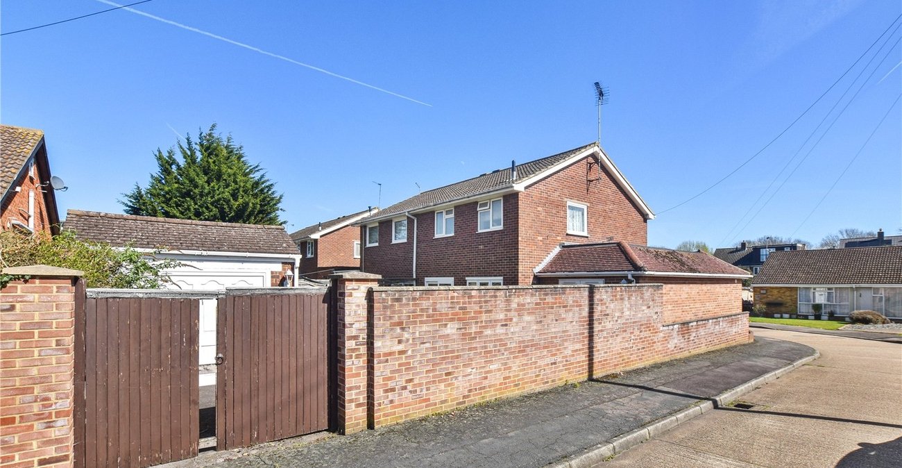 3 bedroom house for sale in Joydens Wood | Robinson Jackson