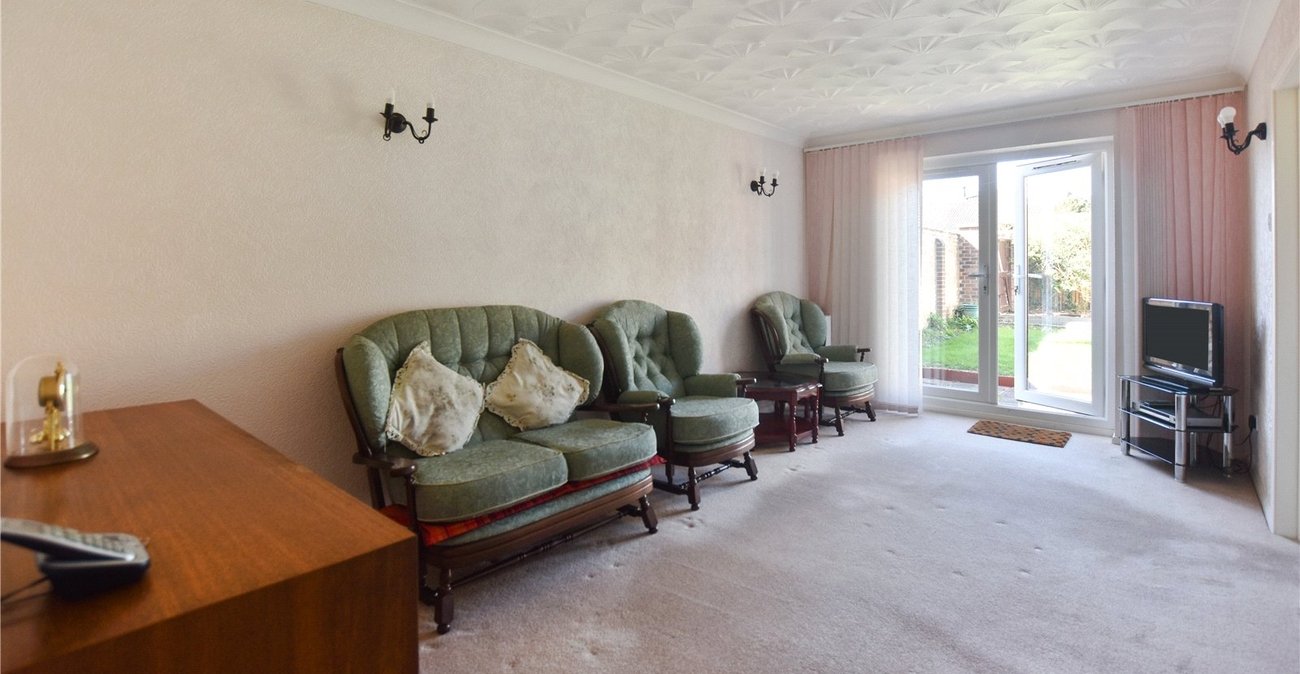 3 bedroom house for sale in Joydens Wood | Robinson Jackson