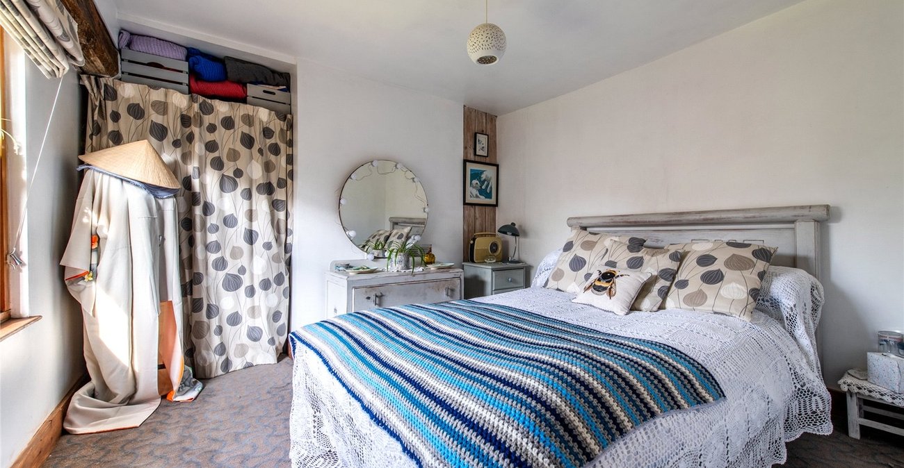 3 bedroom house for sale in Harrietsham | Robinson Michael & Jackson