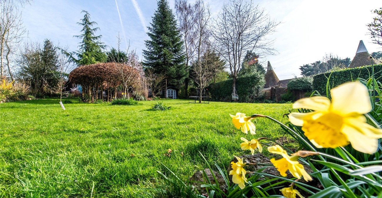 3 bedroom house for sale in Harrietsham | Robinson Michael & Jackson