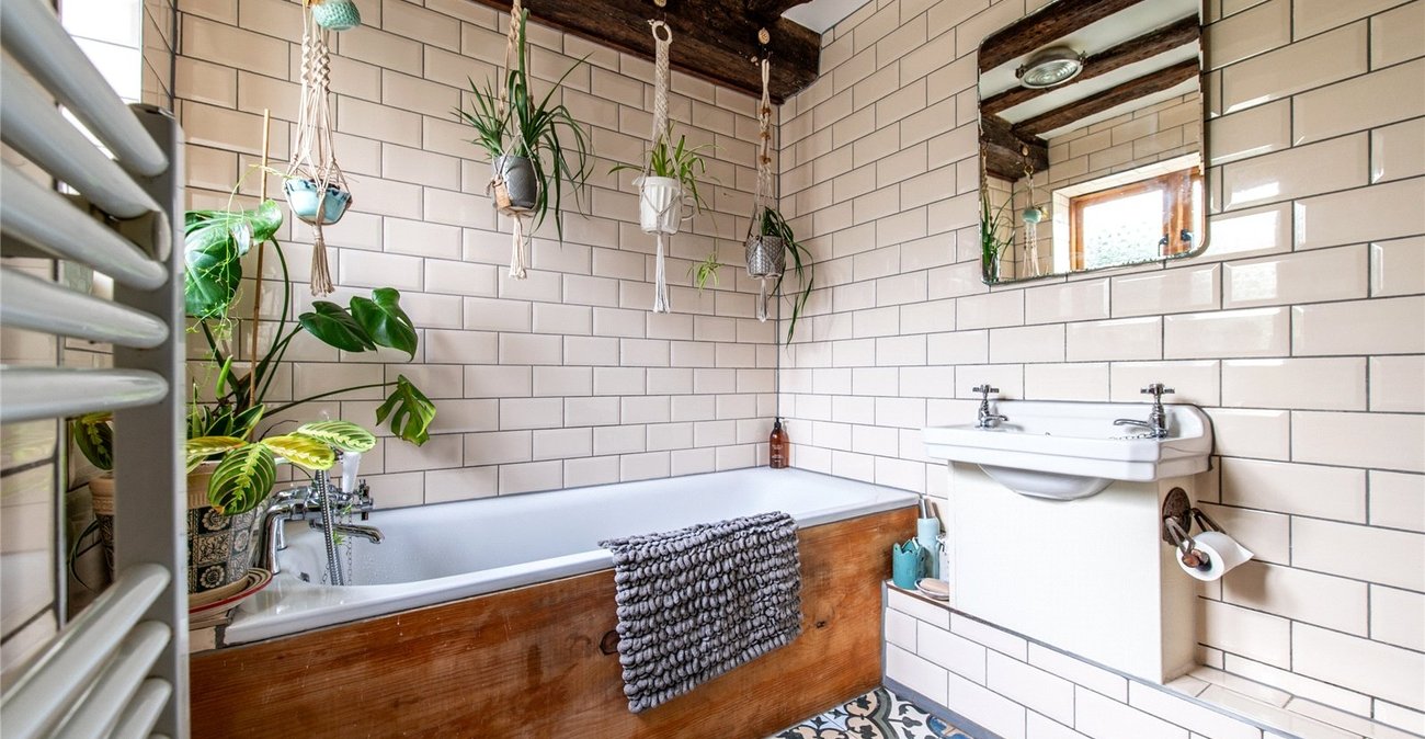 3 bedroom house for sale in Harrietsham | Robinson Michael & Jackson