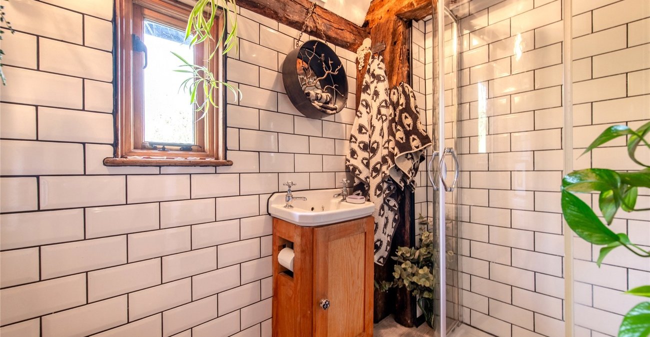 3 bedroom house for sale in Harrietsham | Robinson Michael & Jackson