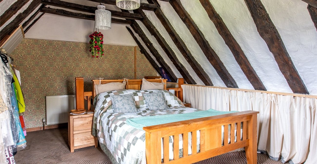 3 bedroom house for sale in Harrietsham | Robinson Michael & Jackson