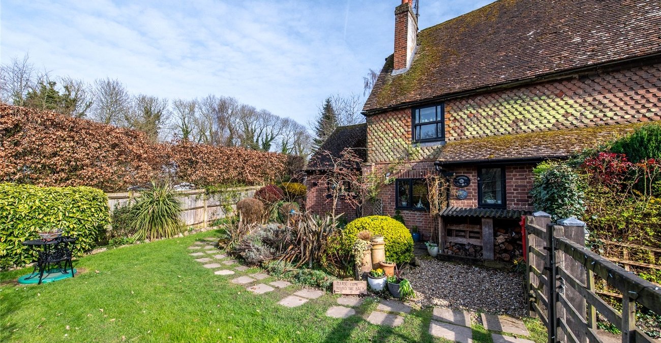 3 bedroom house for sale in Harrietsham | Robinson Michael & Jackson