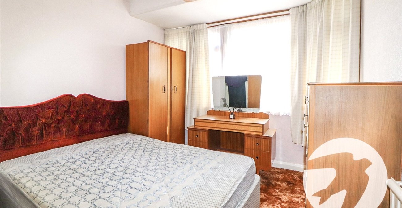 2 bedroom house for sale in Barnehurst | Robinson Jackson