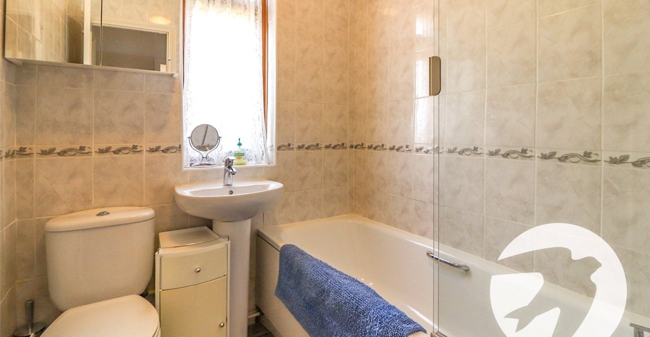 2 bedroom house for sale in Barnehurst | Robinson Jackson