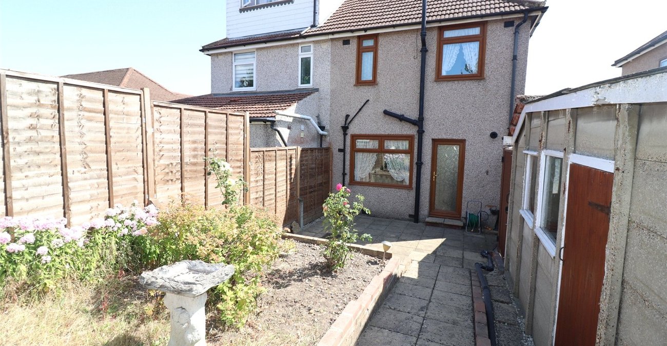 2 bedroom house for sale in Barnehurst | Robinson Jackson