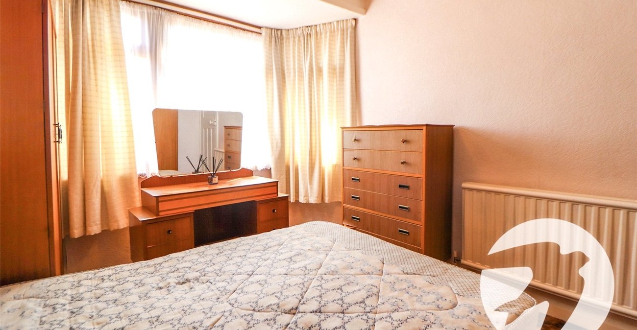 2 bedroom house for sale in Barnehurst | Robinson Jackson
