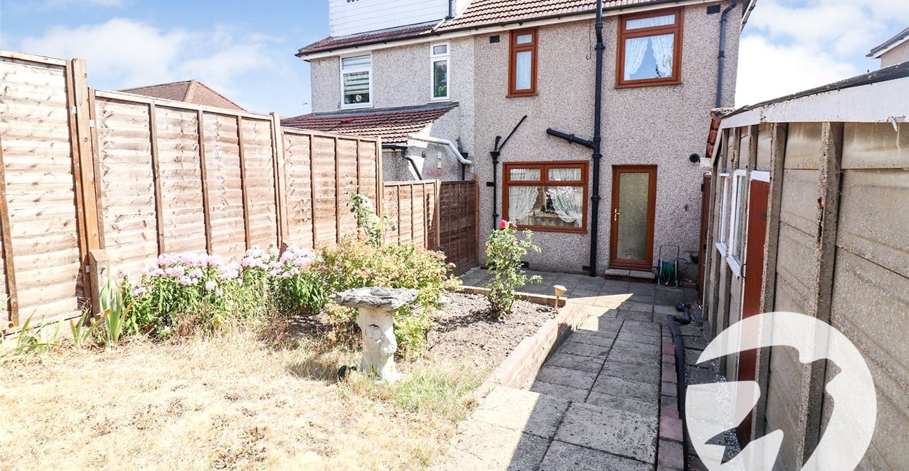 2 bedroom house for sale in Barnehurst | Robinson Jackson