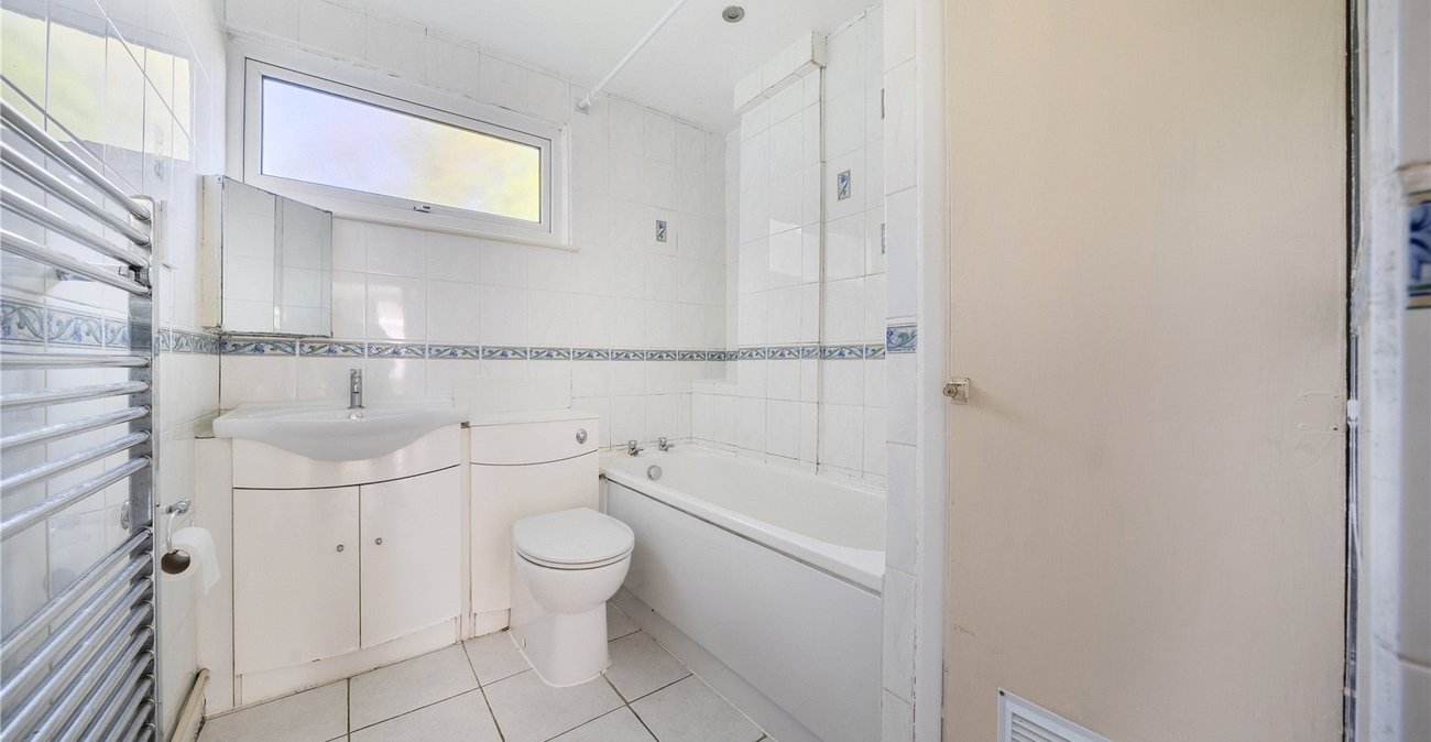 2 bedroom property for sale in Sydenham | Robinson Jackson