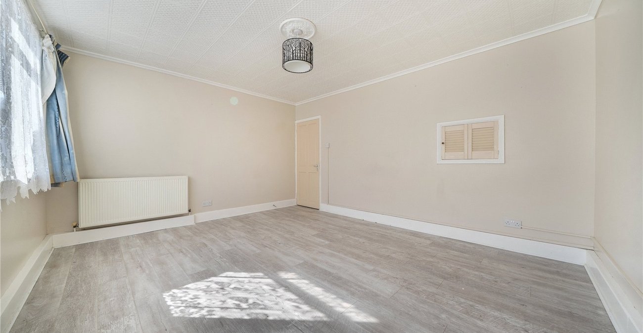 2 bedroom property for sale in Sydenham | Robinson Jackson