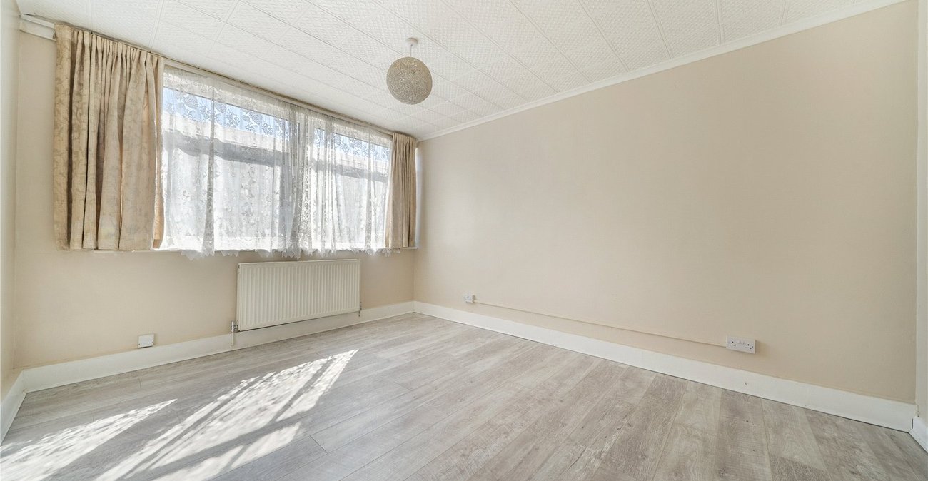 2 bedroom property for sale in Sydenham | Robinson Jackson