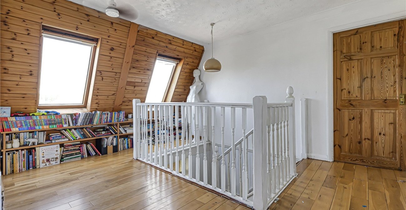 6 bedroom house for sale in Wigmore | Robinson Michael & Jackson