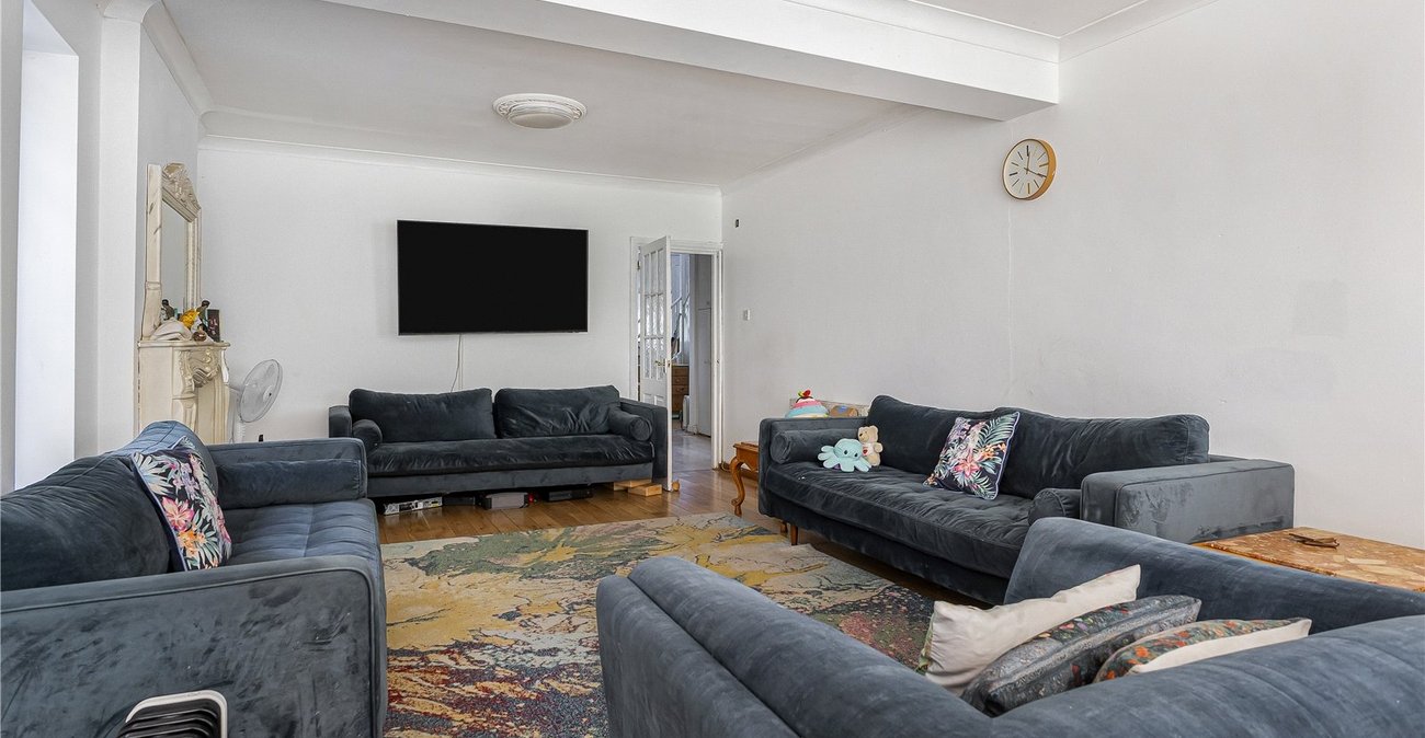 6 bedroom house for sale in Wigmore | Robinson Michael & Jackson