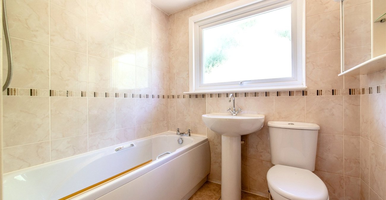3 bedroom house for sale in Higham | Robinson Michael & Jackson