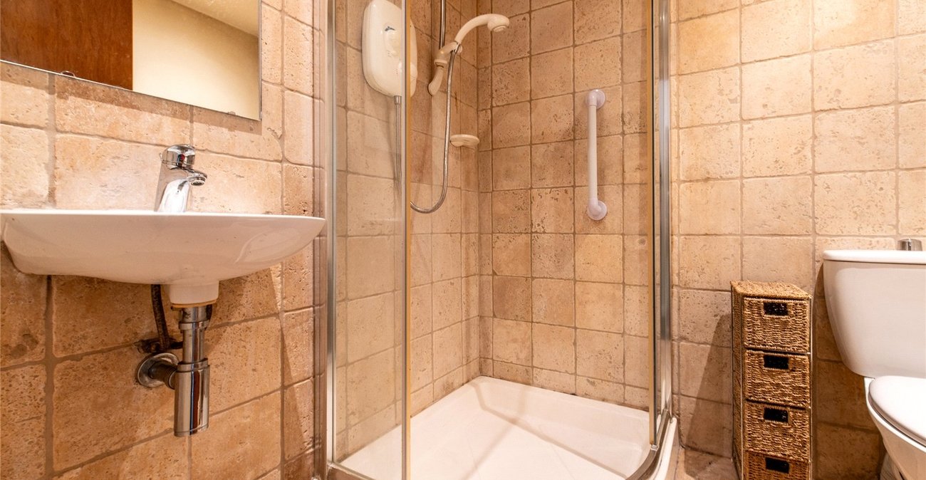3 bedroom house for sale in Higham | Robinson Michael & Jackson