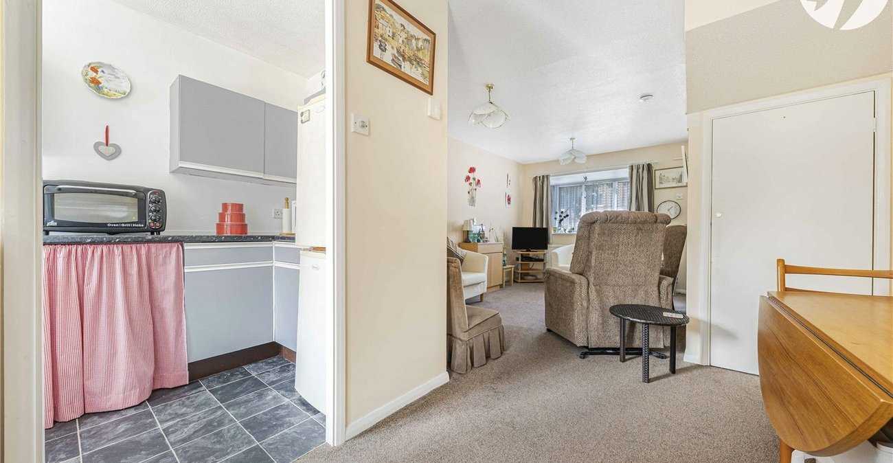 2 bedroom house for sale in Dartford | Robinson Jackson