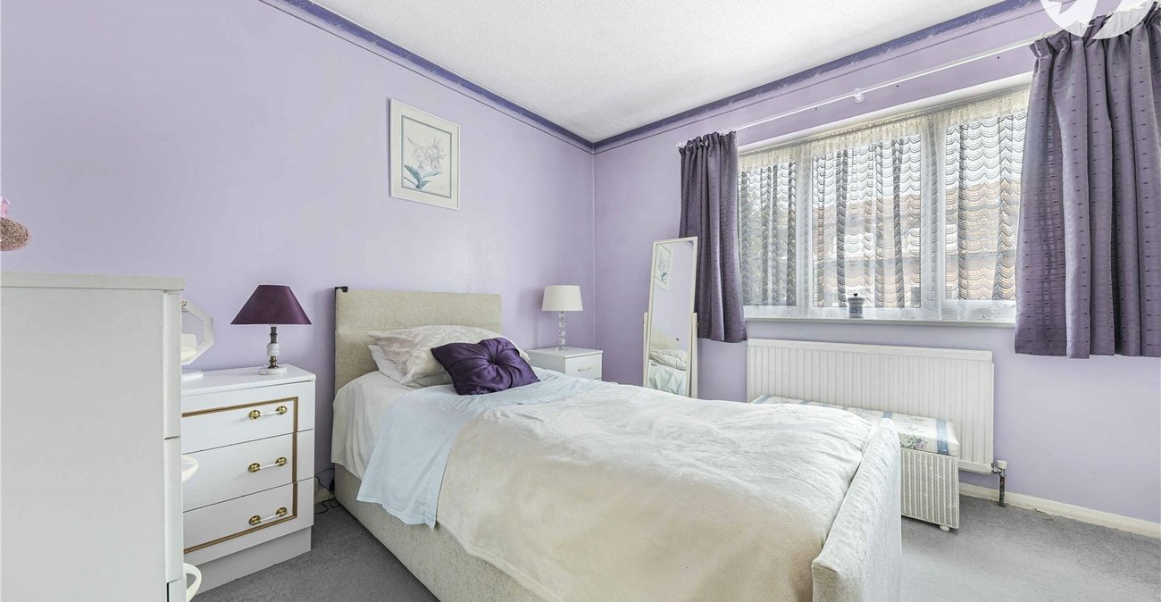 2 bedroom house for sale in Dartford | Robinson Jackson