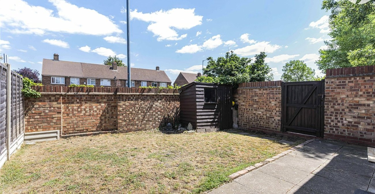 2 bedroom house for sale in Dartford | Robinson Jackson