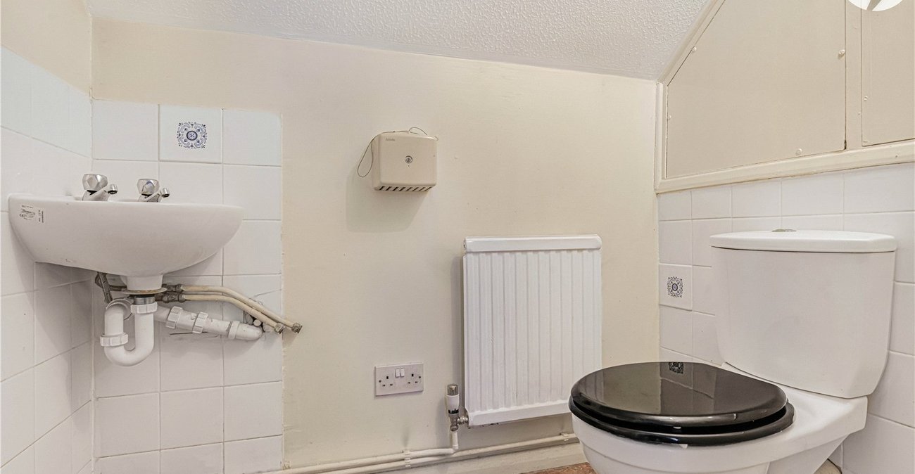 2 bedroom house for sale in Dartford | Robinson Jackson