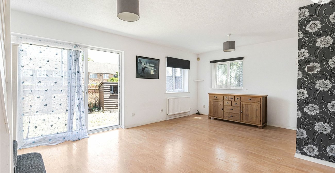 2 bedroom house for sale in Dartford | Robinson Jackson