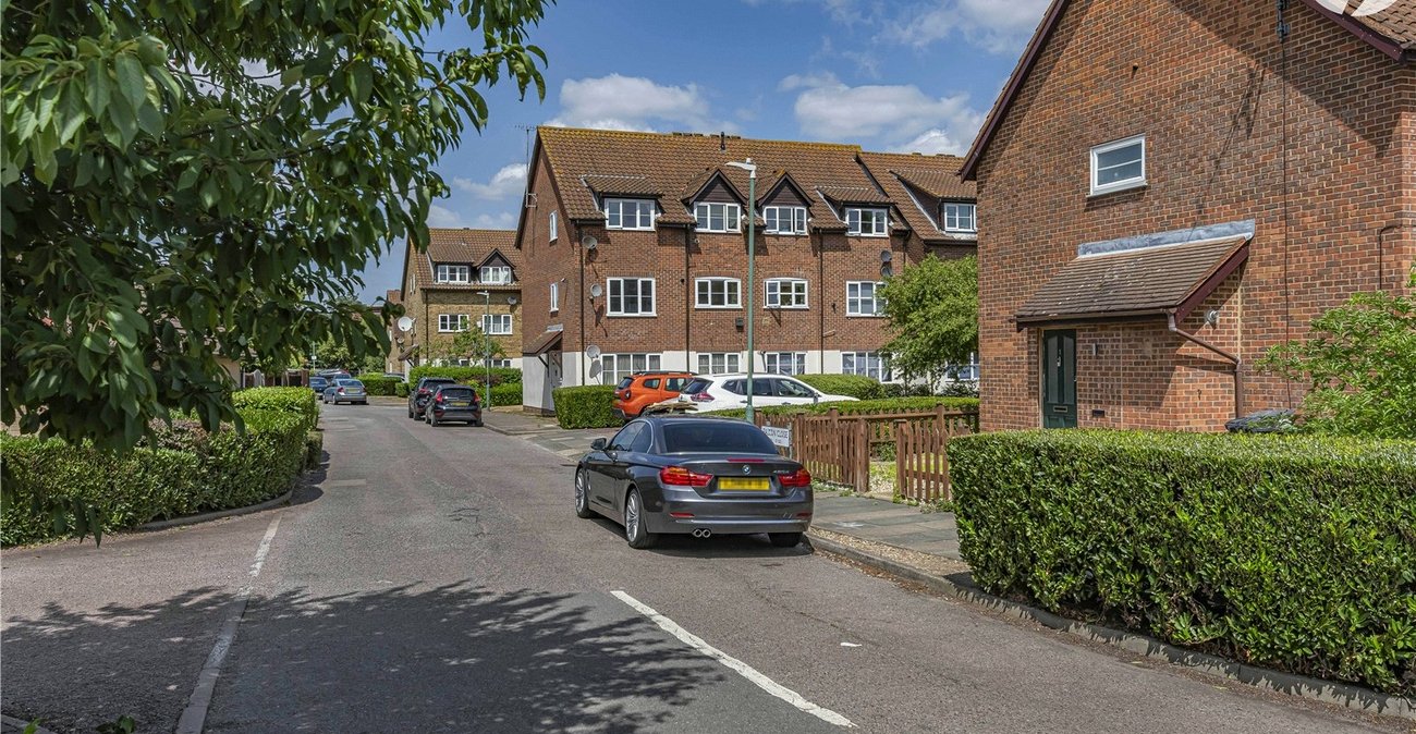 2 bedroom house for sale in Dartford | Robinson Jackson