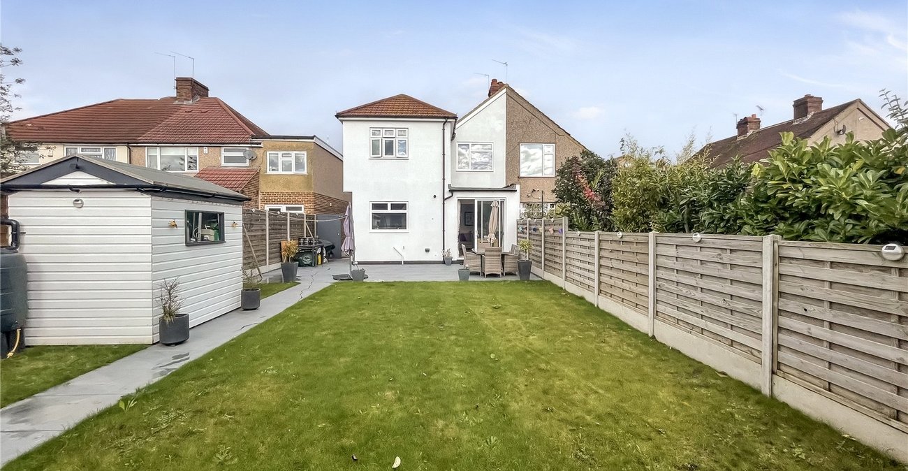 5 bedroom house for sale in Welling | Robinson Jackson