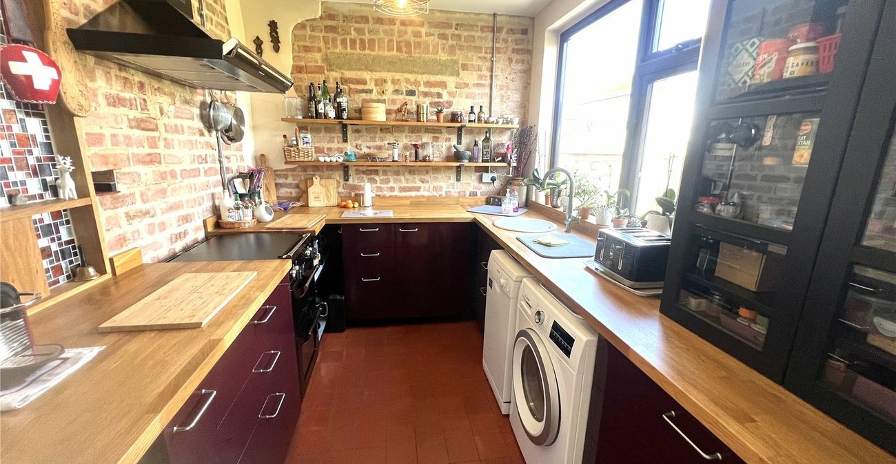 3 bedroom house for sale in Welling | Robinson Jackson