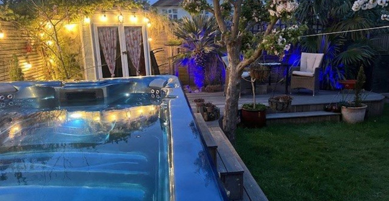 3 bedroom house for sale in Welling | Robinson Jackson