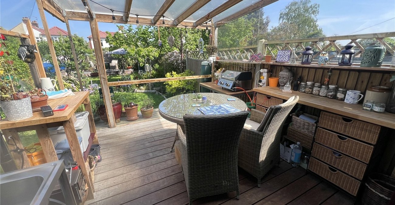 3 bedroom house for sale in Welling | Robinson Jackson