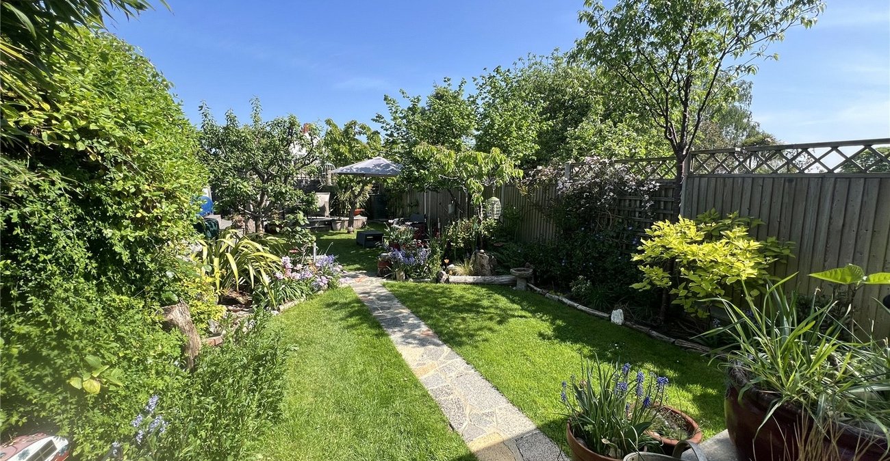 3 bedroom house for sale in Welling | Robinson Jackson