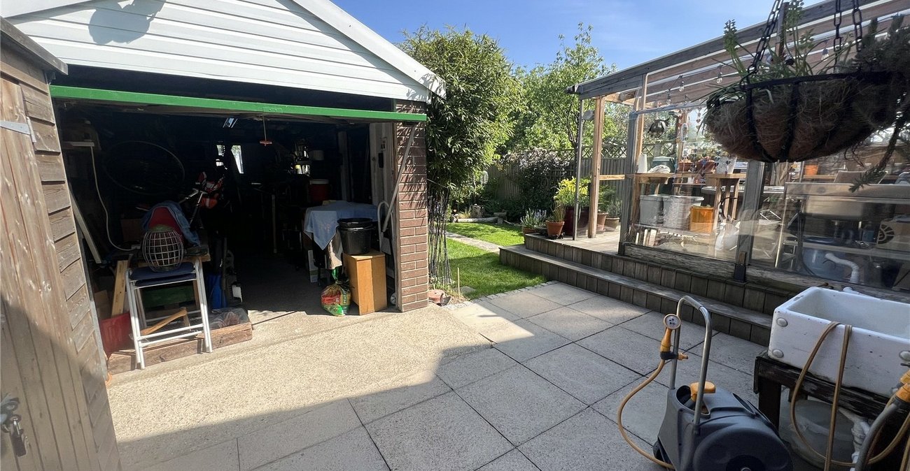 3 bedroom house for sale in Welling | Robinson Jackson