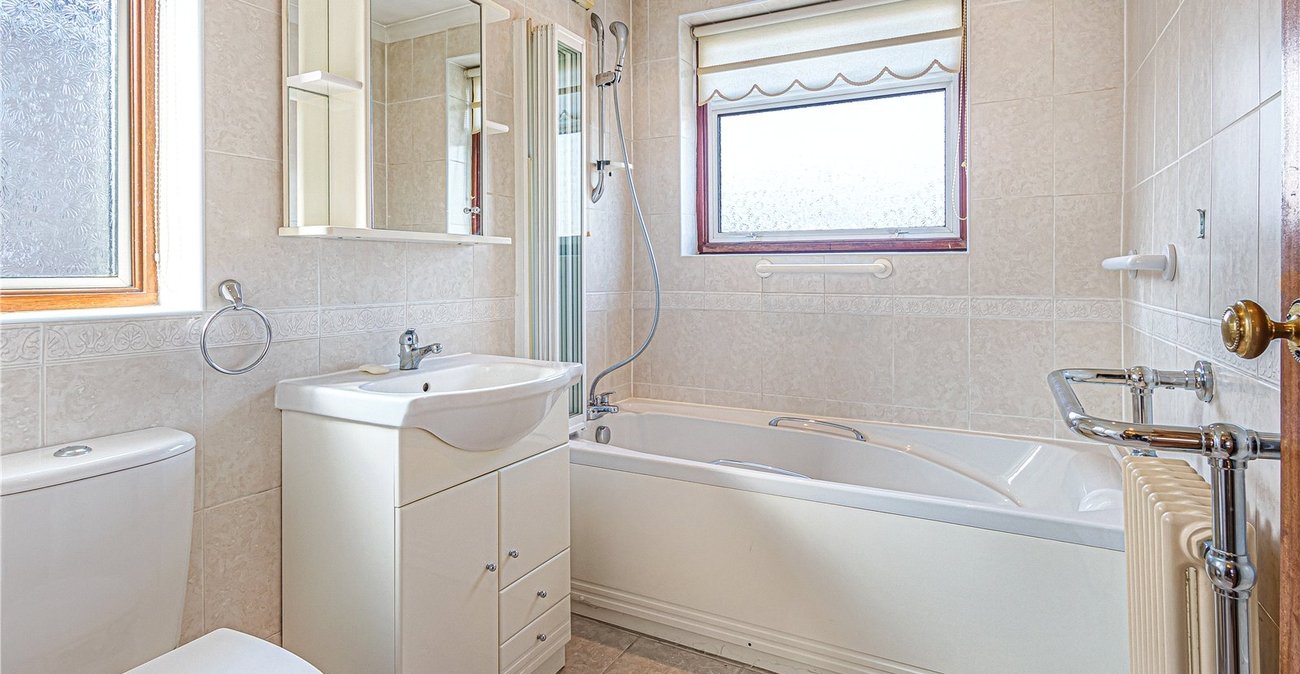 3 bedroom house for sale in Welling | Robinson Jackson