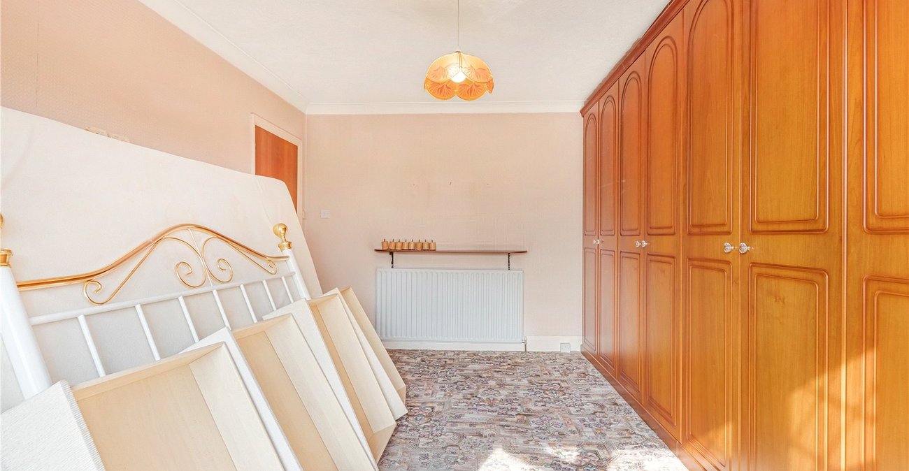 3 bedroom house for sale in Welling | Robinson Jackson