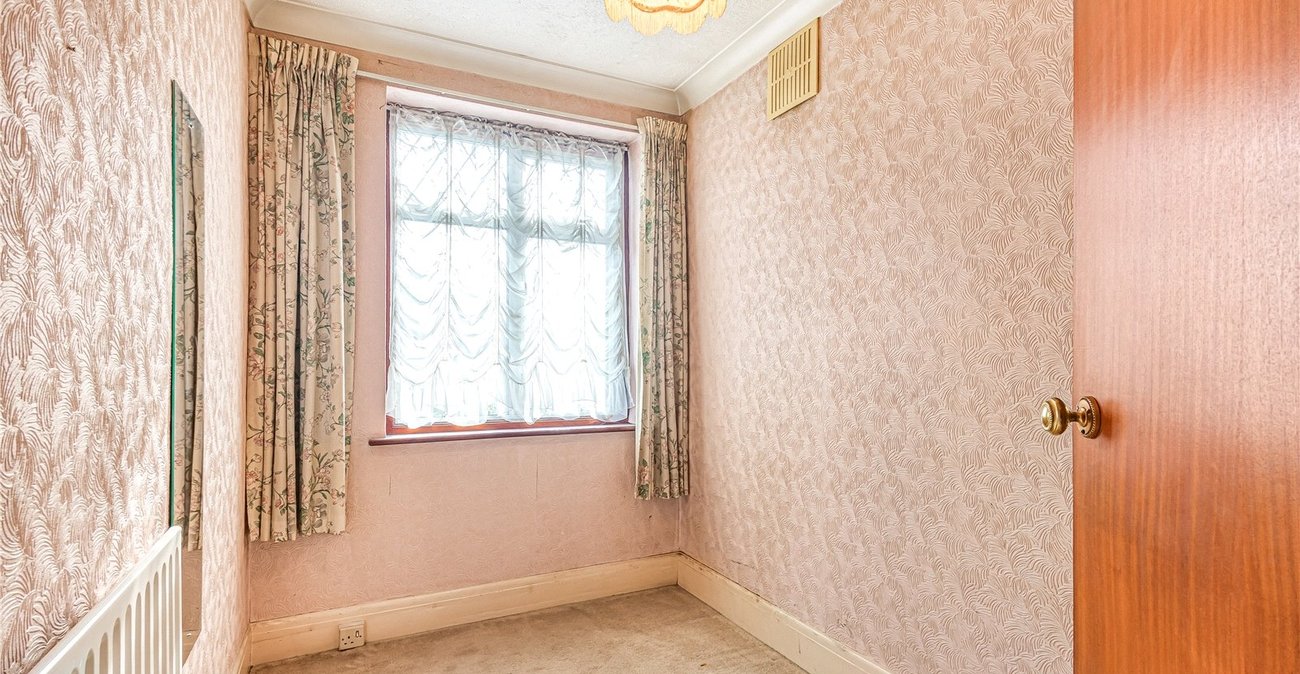 3 bedroom house for sale in Welling | Robinson Jackson