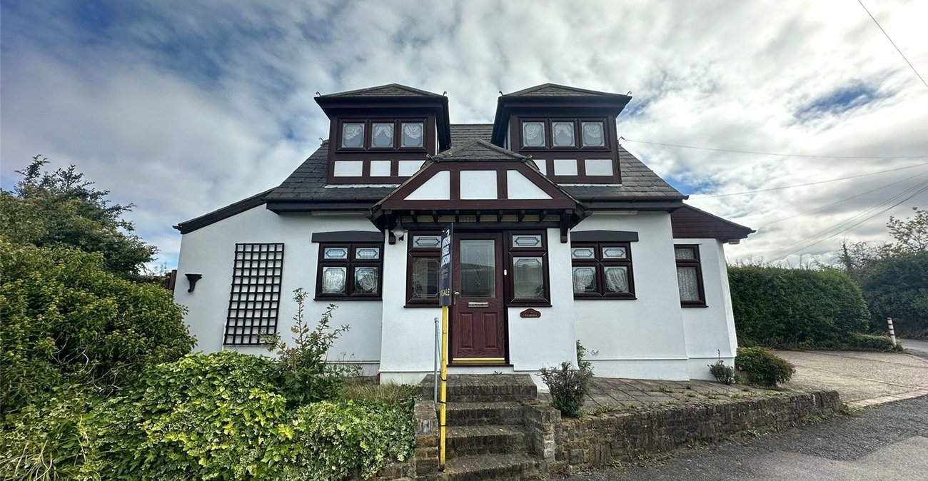 3 bedroom house for sale in Old Watling Street | Robinson Michael & Jackson