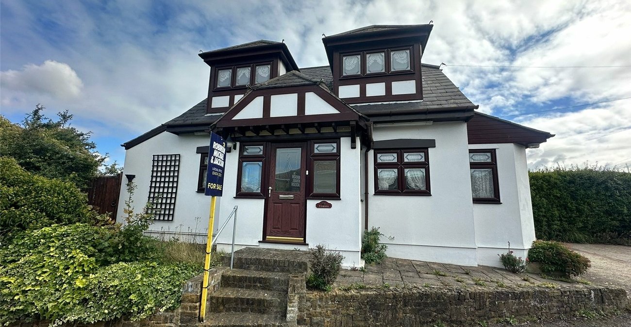 3 bedroom house for sale in Old Watling Street | Robinson Michael & Jackson