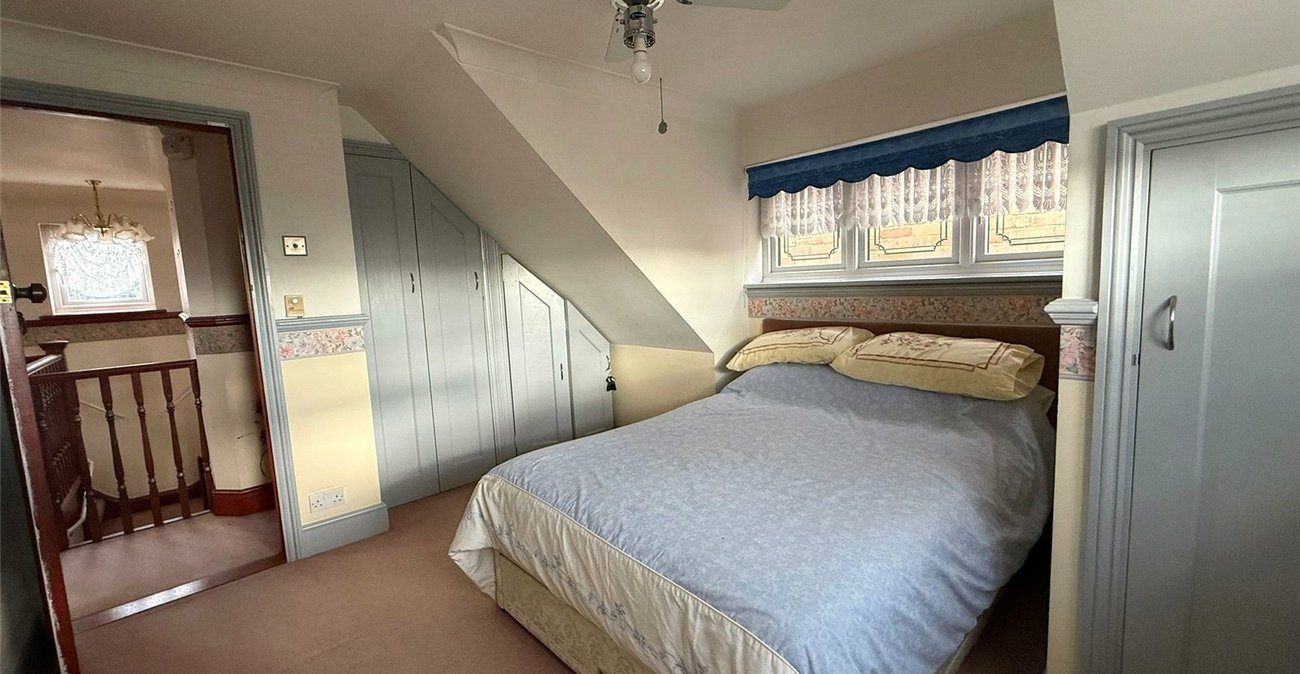 3 bedroom house for sale in Old Watling Street | Robinson Michael & Jackson