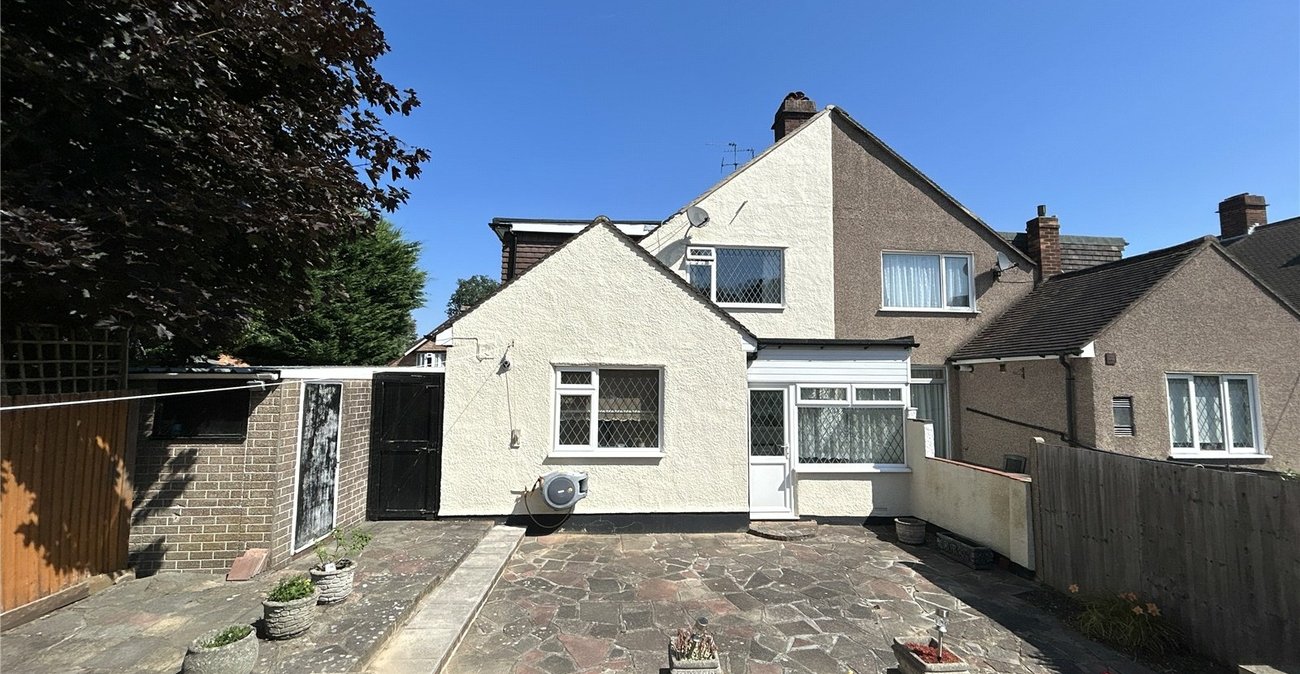 4 bedroom house for sale in Sidcup | Robinson Jackson