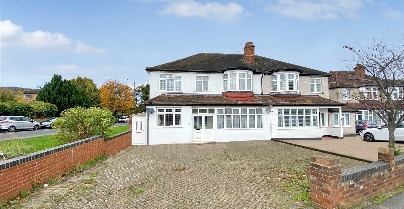 6 bedroom house for sale in Sidcup | Robinson Jackson