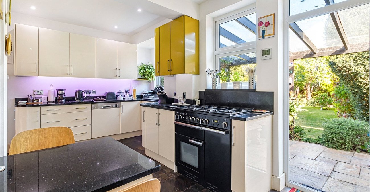 4 bedroom house for sale in South Welling | Robinson Jackson