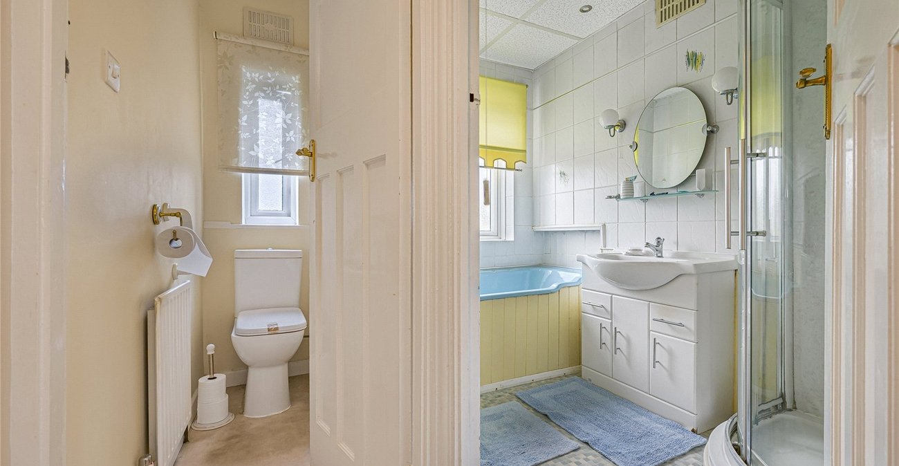 3 bedroom house for sale in Welling | Robinson Jackson
