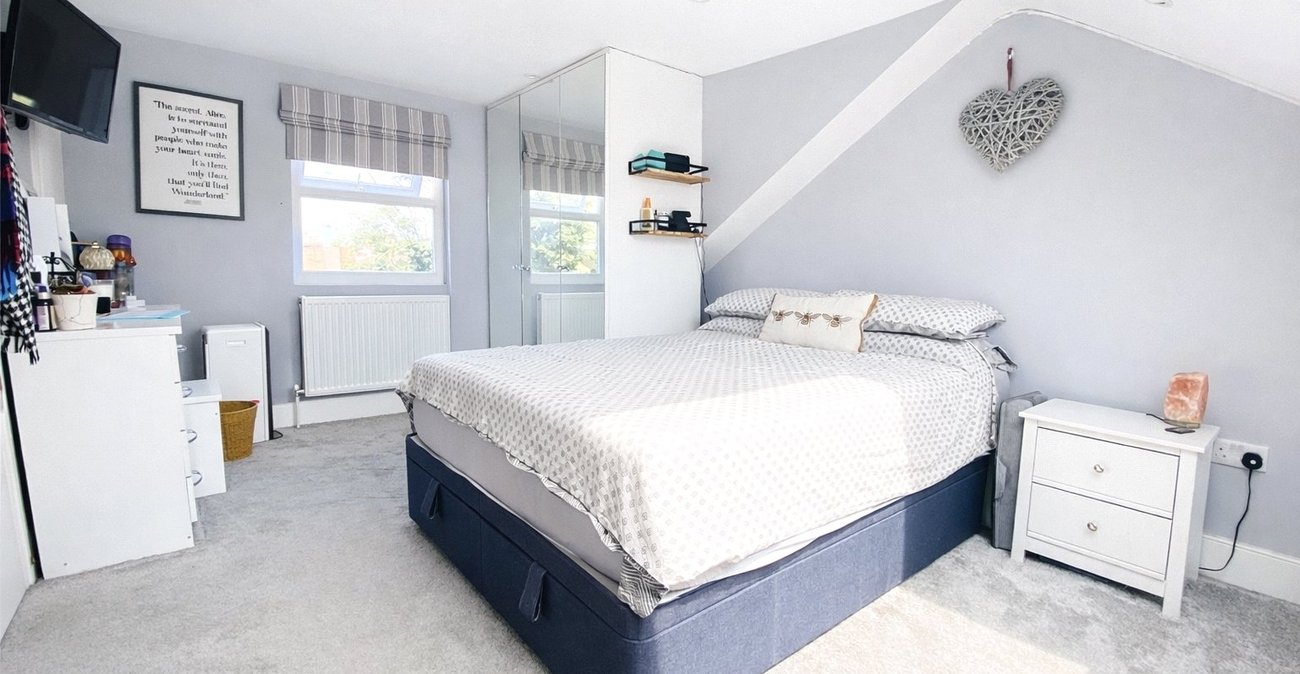 2 bedroom property for sale in Catford | Robinson Jackson