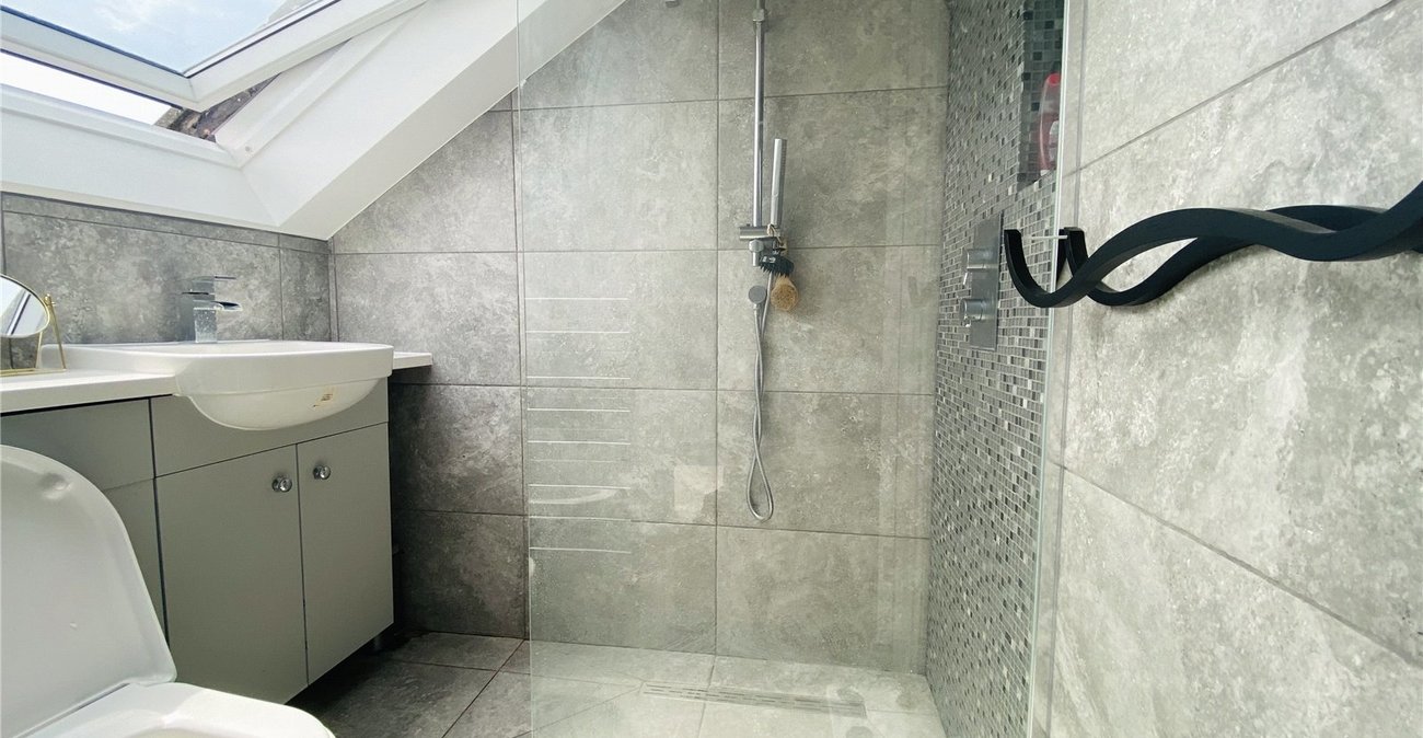 2 bedroom property for sale in Catford | Robinson Jackson