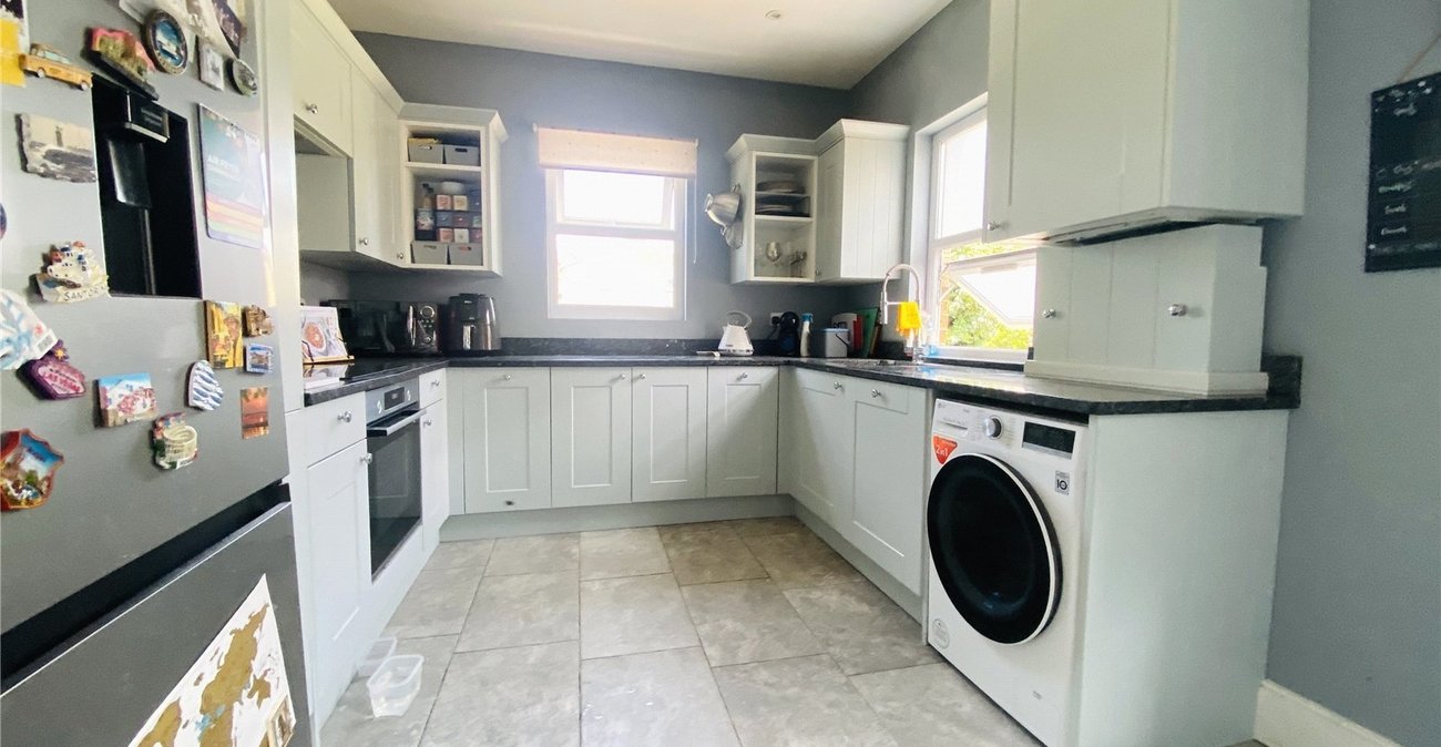 2 bedroom property for sale in Catford | Robinson Jackson