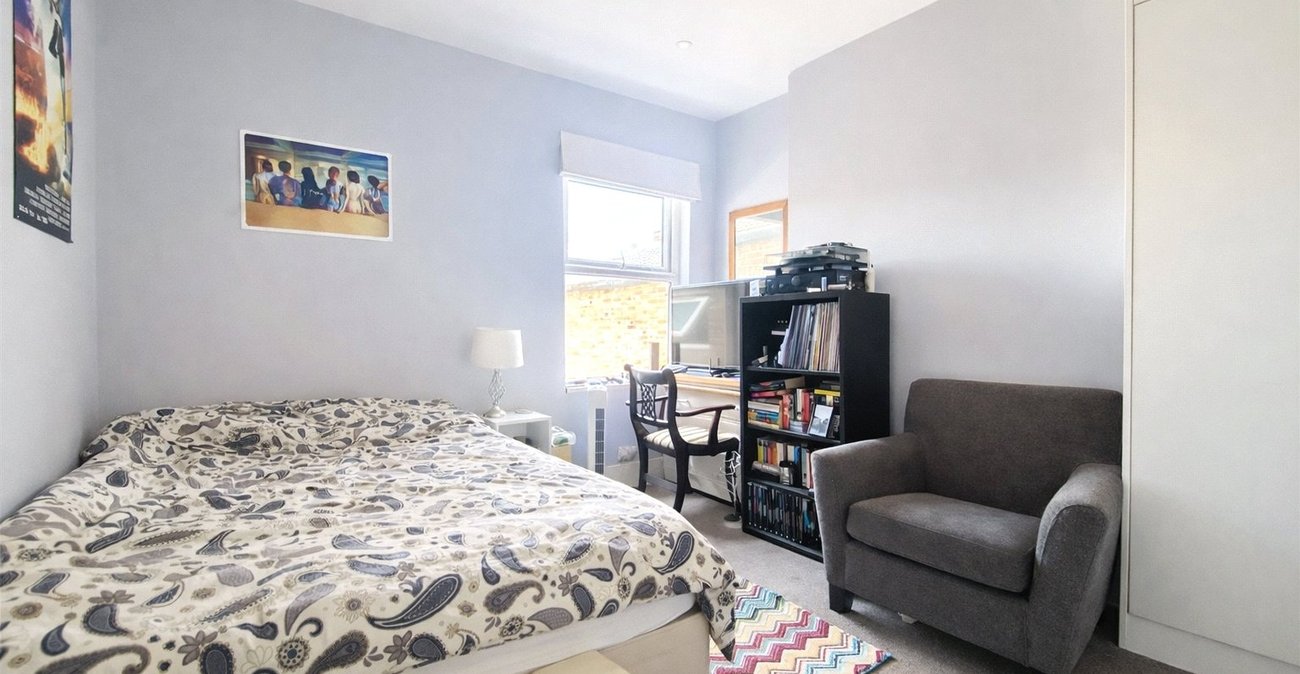 2 bedroom property for sale in Catford | Robinson Jackson