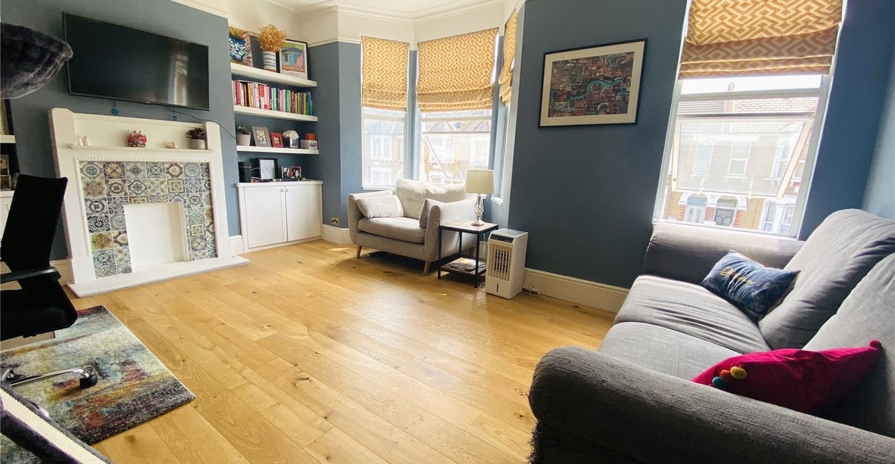 2 bedroom property for sale in Catford | Robinson Jackson