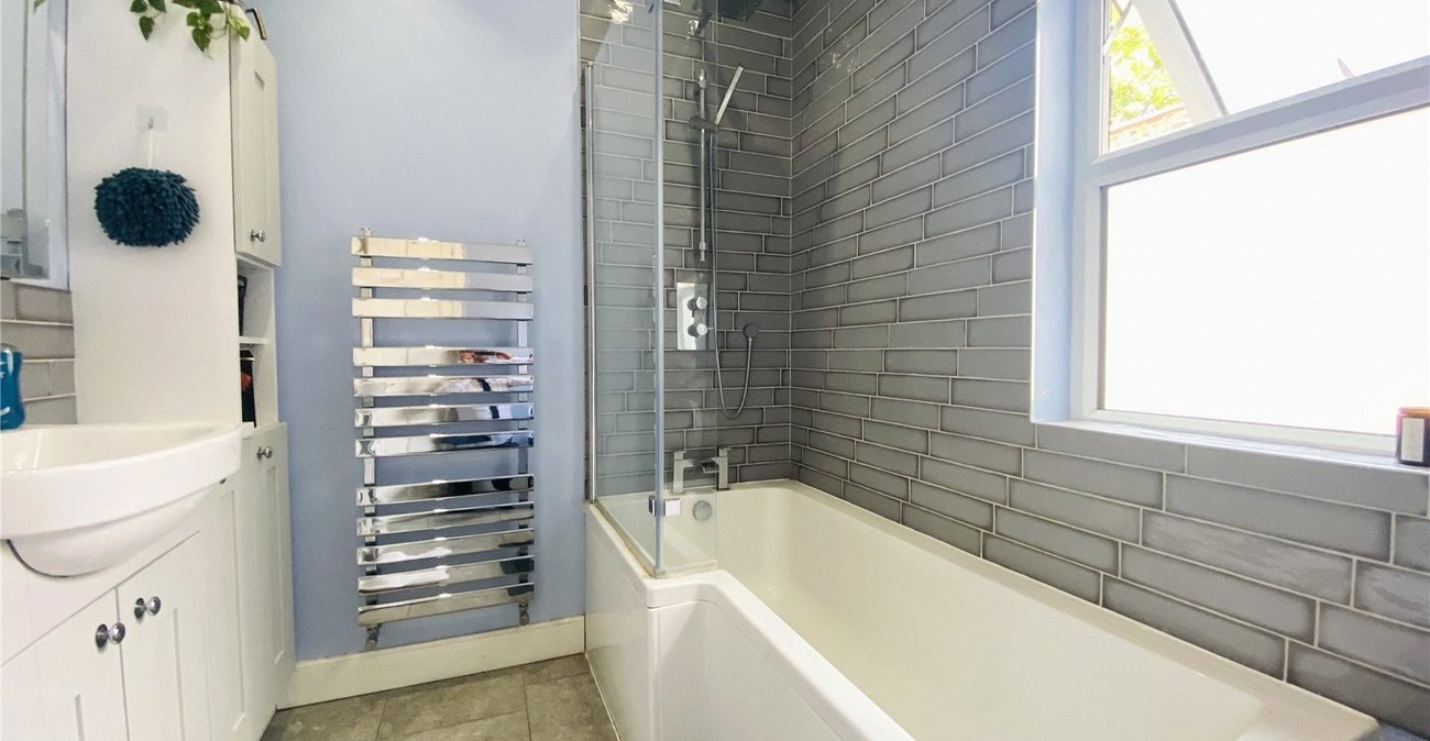 2 bedroom property for sale in Catford | Robinson Jackson