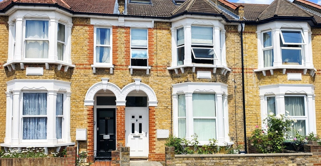 2 bedroom property for sale in Catford | Robinson Jackson