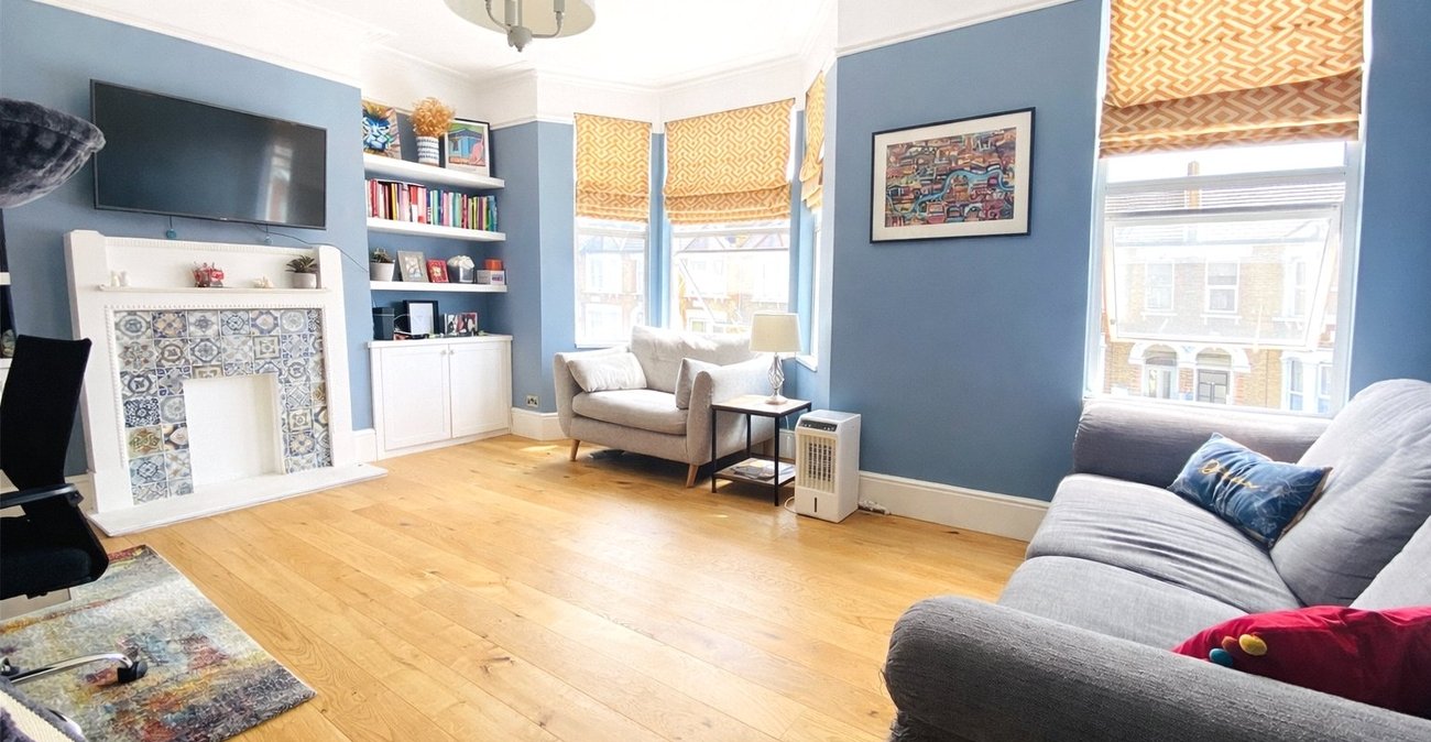 2 bedroom property for sale in Catford | Robinson Jackson